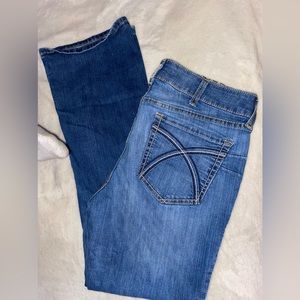 33L R.E.A.L Boot Cut Ariat jeans